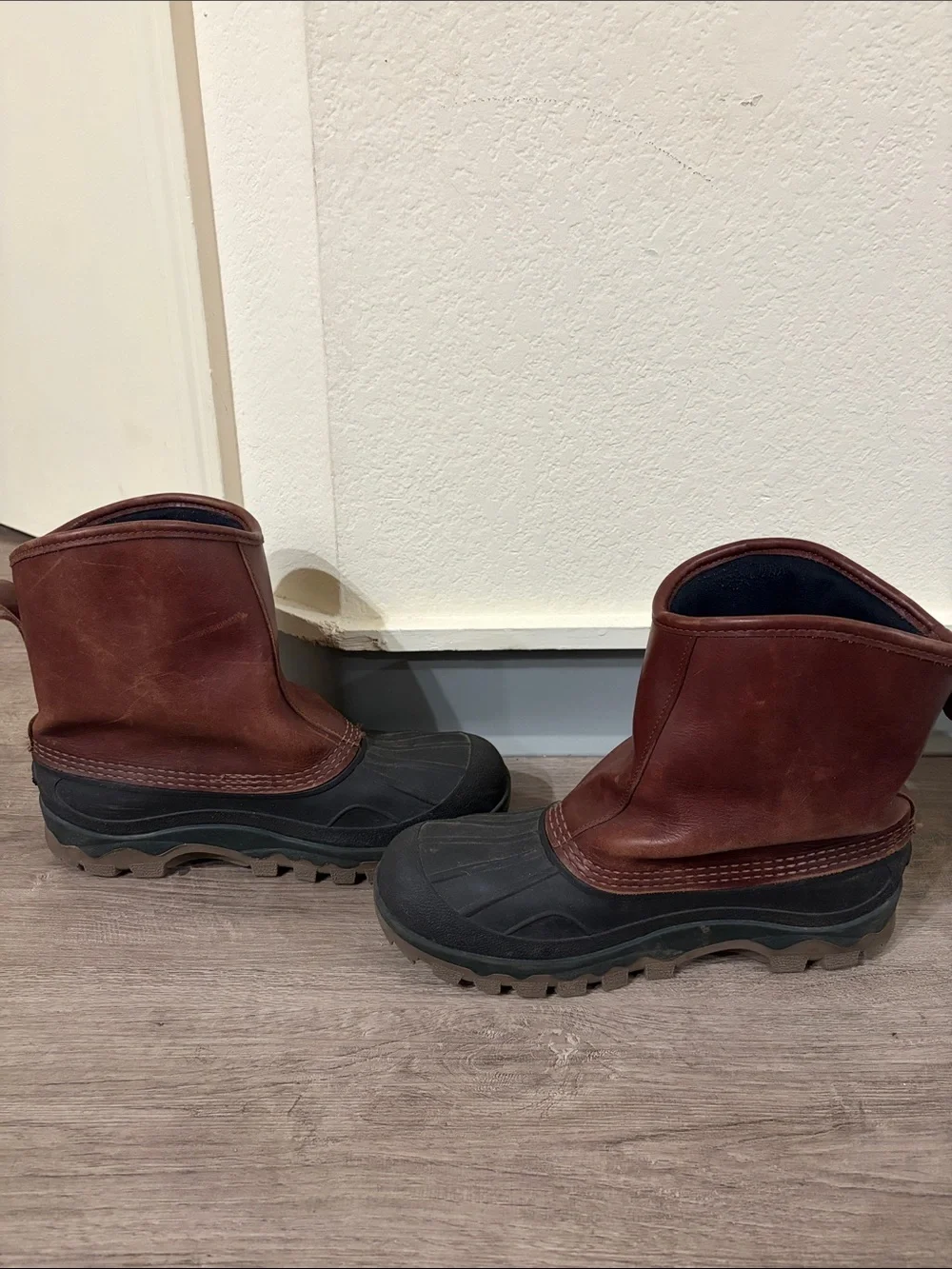 Men's Brown Leather & Black Rubber Winter Boots